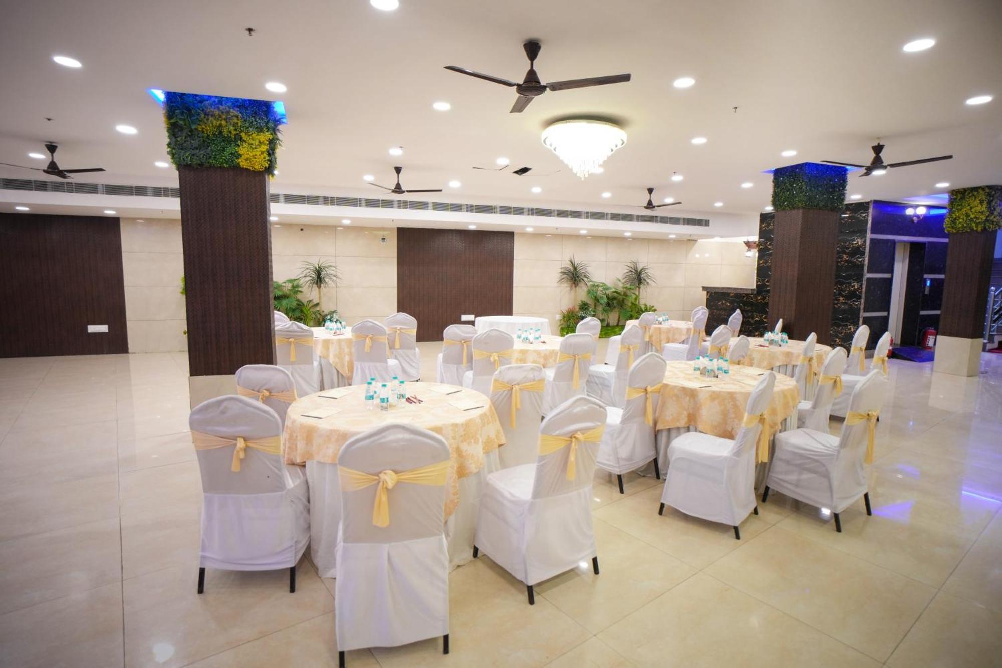 Hotel Haris Mg Road Gurugram Gurgaon Eksteriør billede