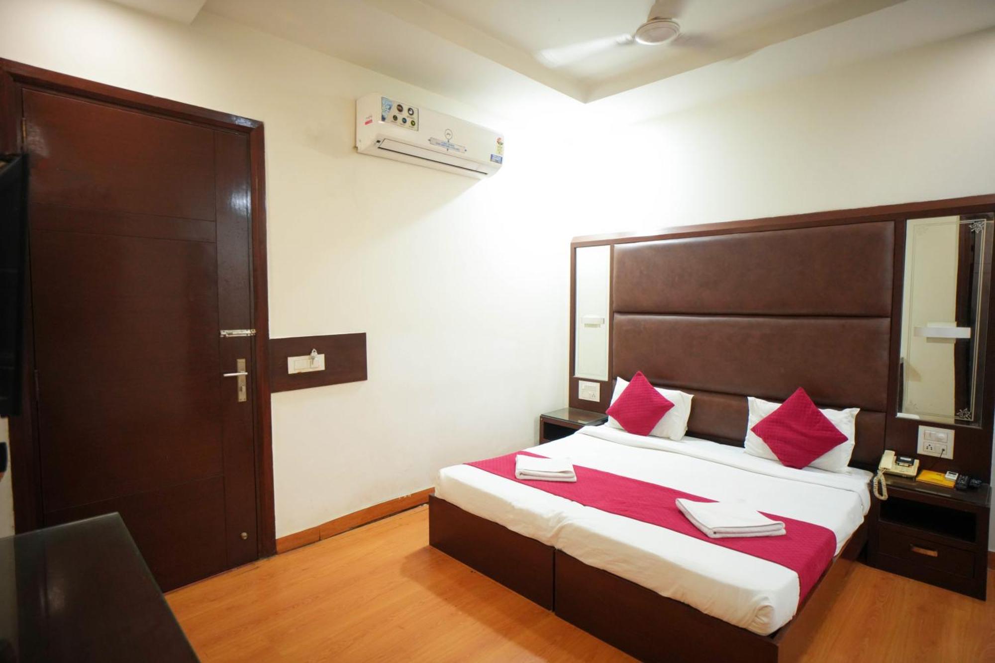 Hotel Haris Mg Road Gurugram Gurgaon Eksteriør billede